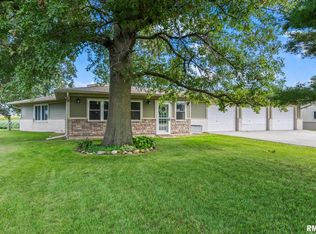 1006 2150th St, Hartsburg, IL 62643