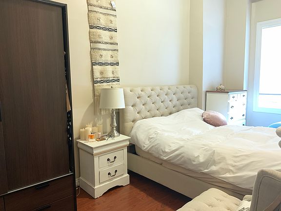 3rd image of 1030 E Green St #20