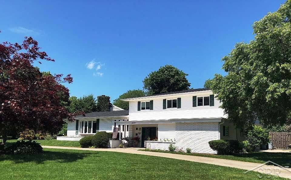 1st image of 4596 Dartmouth Dr