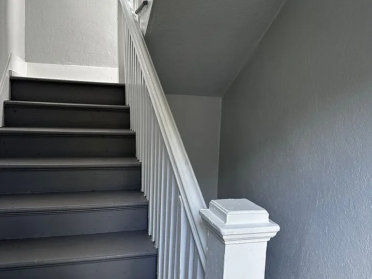 2384 Forrest Ave #D — Photo 11