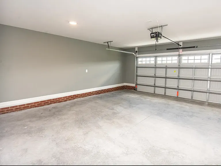 1144 Hawley Rd — Photo 5