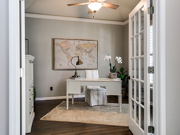 5th image of 4025 Darien Park Dr
