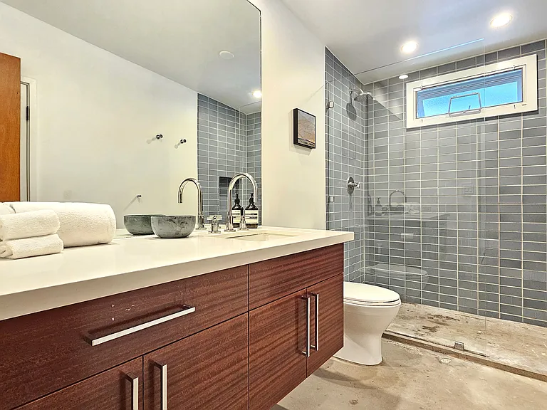 111 Hind Dr — Photo 38