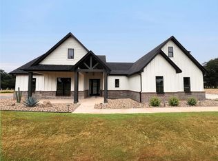 121 Cartwright Rd, Weatherford, TX 76087