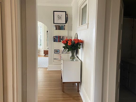 3rd image of 1519 5th Ave N APT 3