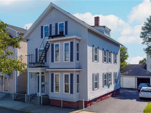 194 Garden St, Pawtucket, RI 02860