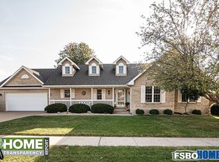 2330 High Cloud Dr, Dubuque, IA 52002