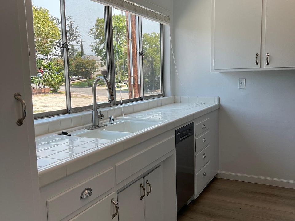 1st image of 4401 W Verdugo Ave APT U