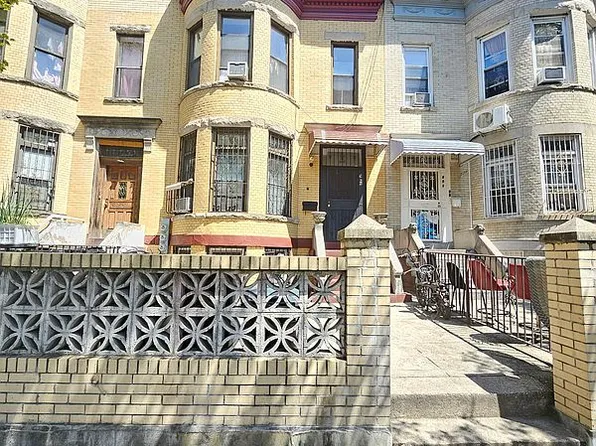 969 55th St, Brooklyn, NY 11219