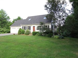 115 Old County Rd, Hampden, ME 04444