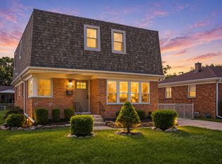 11157 Shaw St, Westchester, IL 60154
