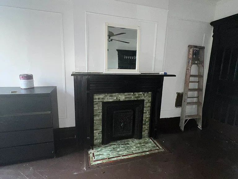 562 Macon St #2 — Photo 3
