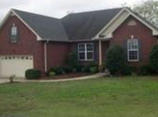 1061 Pinehurst Dr, Gallatin, TN 37066