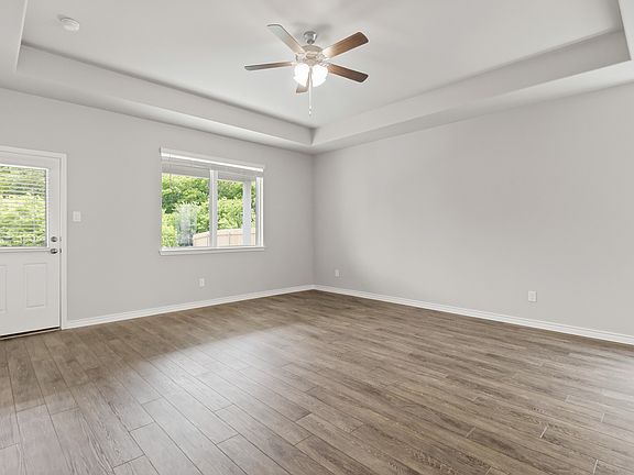 5th image of 10637 Stag Ln