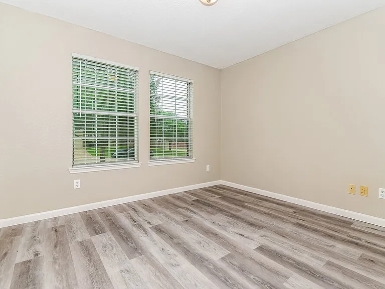 2100 Aster Trl — Photo 12