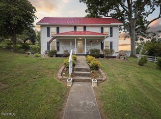 1005 Old Snapps Ferry Rd, Chuckey, TN 37641
