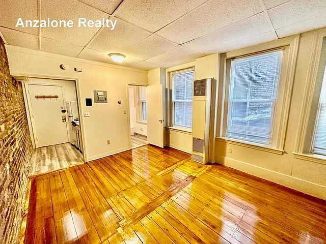 23 Sheafe St #4R — Photo 3