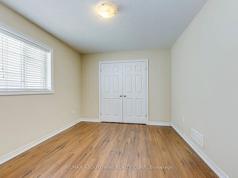816 Roulston St — Photo 44