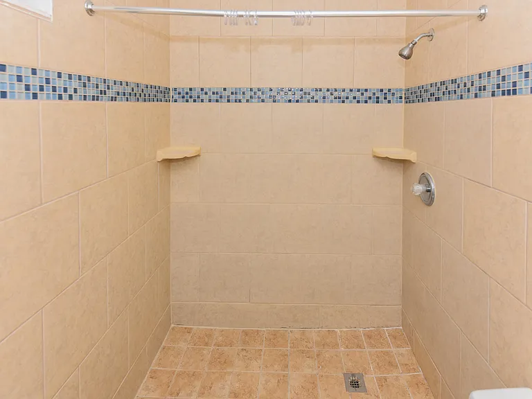 605 N Federal Hwy #9 — Photo 10