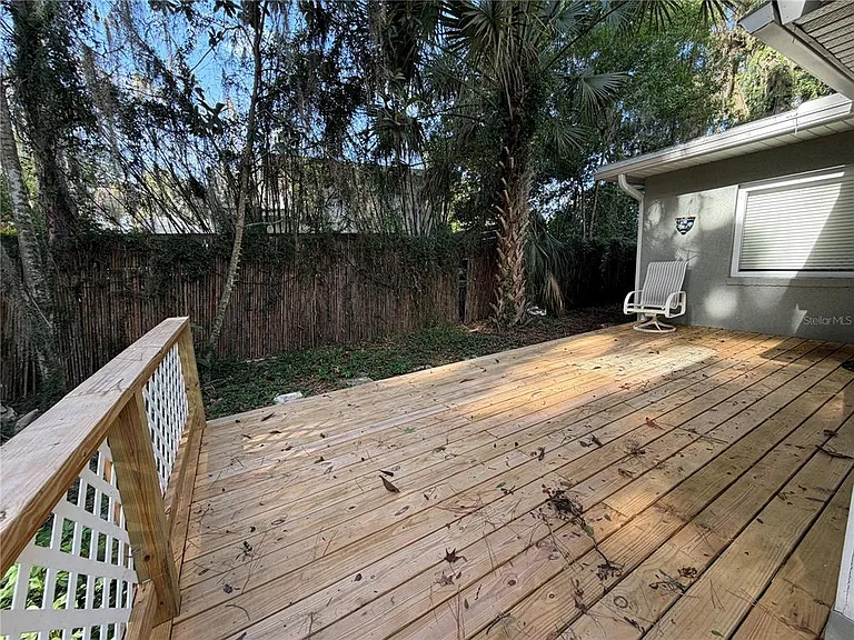 701 SW 28th St — Photo 12