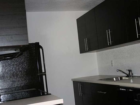 5th image of 1068 E Harwood #1068