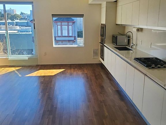 2nd image of 2020 Ellis St #403