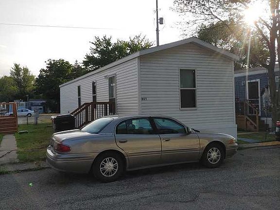 2nd image of 993 Michigan Ave E #M65