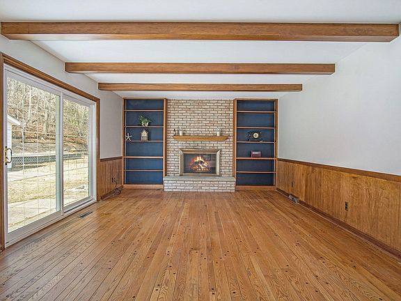 5th image of 4047 Nob Hill Dr