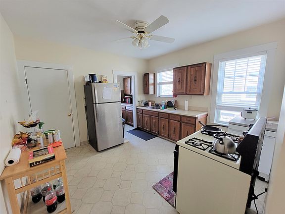 5th image of 35 Electric Ave #1