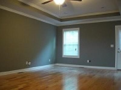 4th image of 129 Ashkirk Ln