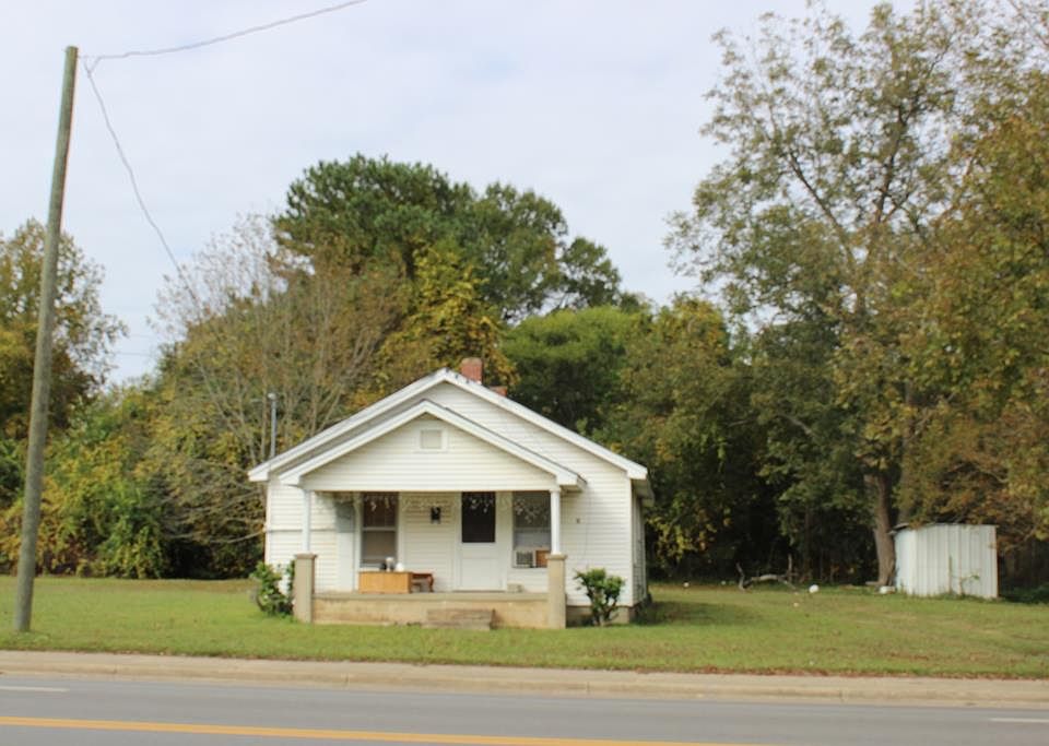1st image of 1817 Roanoke Ave