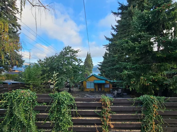 824 Cascade Ave, Hood River, OR 97031