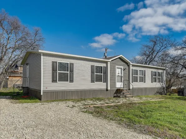 7070 Alcove St, Azle, TX 76020