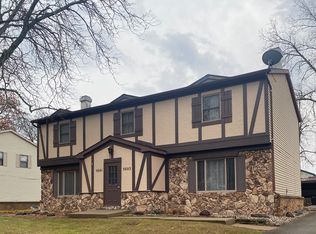 5601 Willowood Ct, Toledo, OH 43615