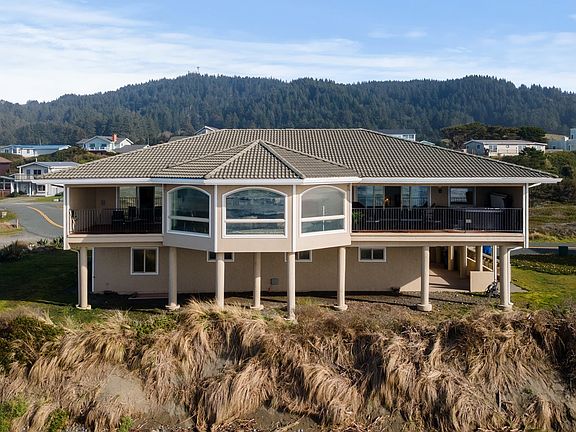 2nd image of 30555 Sandy Dr