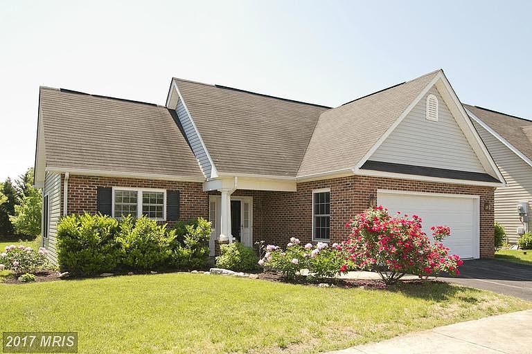 1st image of 114 Nutmeg Ln