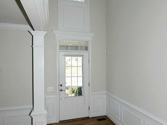 2nd image of 42875 Braemount Cir