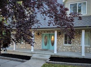 8005 S Showcase Ln, Sandy, UT 84094