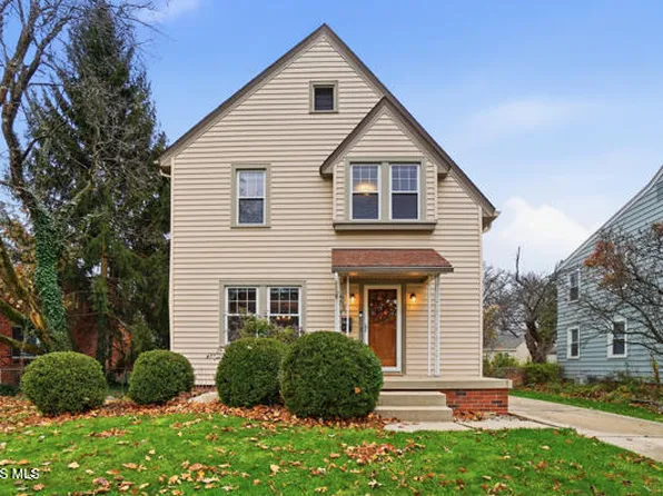 737 Inwood Pl, Maumee, OH 43537