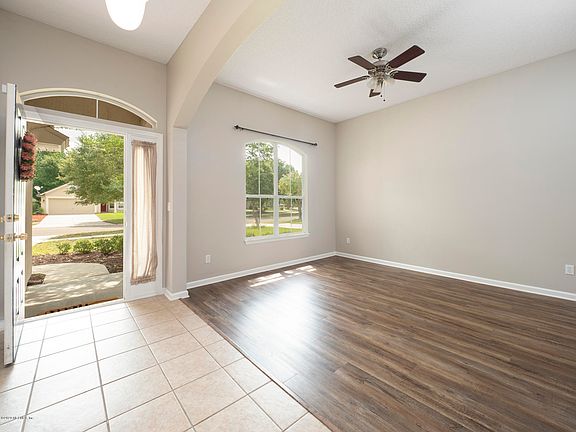 3rd image of 11344 Panther Creek Pkwy