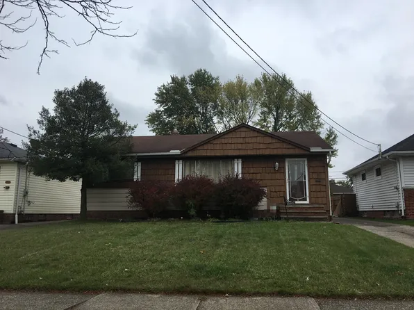 15800 Ramage Ave, Maple Heights, OH 44137