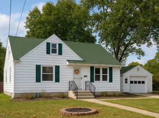 3427 Crehore St, Lorain, OH 44052