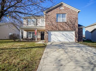 13434 Smokey Quartz Ln, Fishers, IN 46038