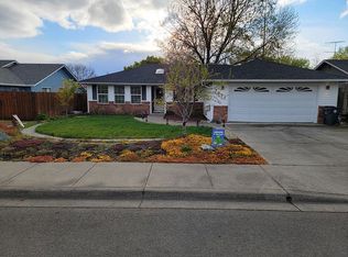 3073 Nettie Way, Medford, OR 97504