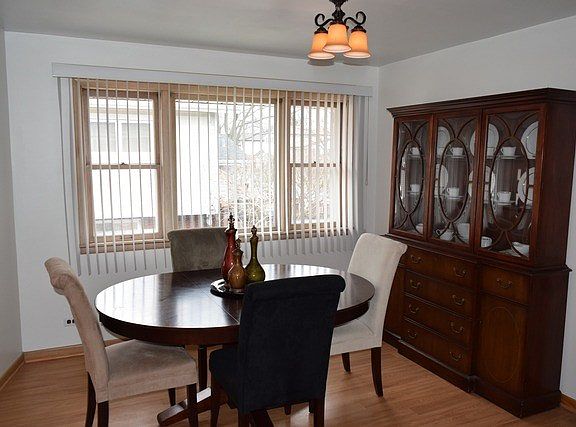 4th image of 4505 W 101st St
