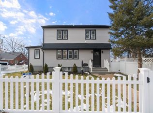 266 Elm Ave, Teaneck Twp., NJ 07666