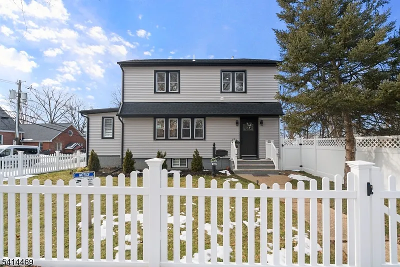 266 Elm Ave photo 1
