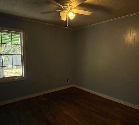 5th image of 126 W Cherry Dr