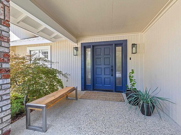 2nd image of 14991 Curtis Cir