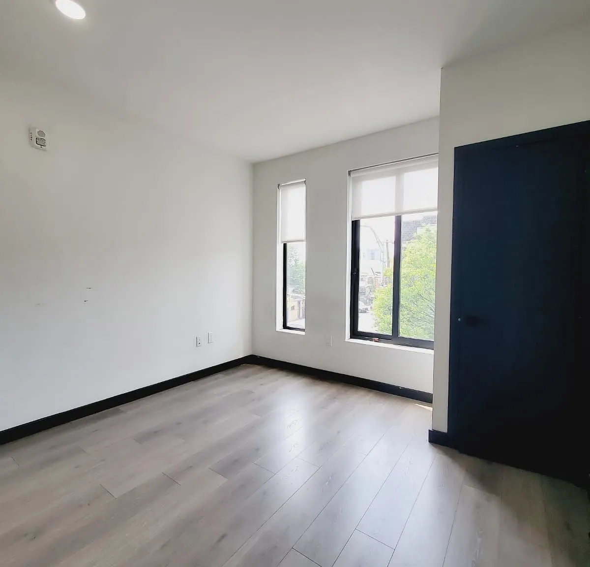 2 bed, 800 sqft, $2,750 — Photo 4